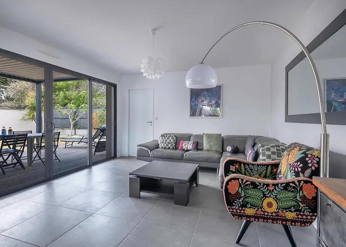 Maison 3 Avec Beau Jardin A