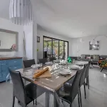 Semesterbostad Maison 3 Avec Beau Jardin A *