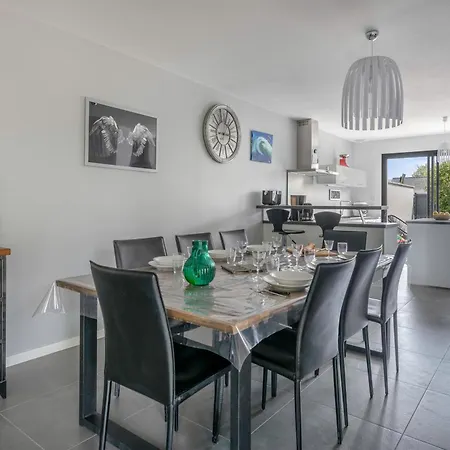 Maison 3 Avec Beau Jardin à Hébergement de vacances *