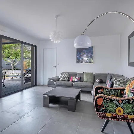 Maison 3 Avec Beau Jardin A