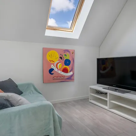 Maison 3 Avec Beau Jardin A *