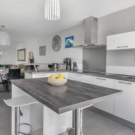 Maison 3 Avec Beau Jardin A