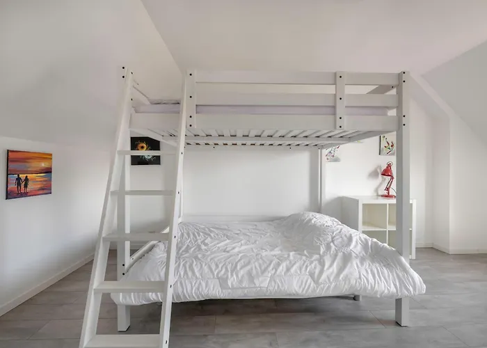 Maison 3 Avec Beau Jardin A